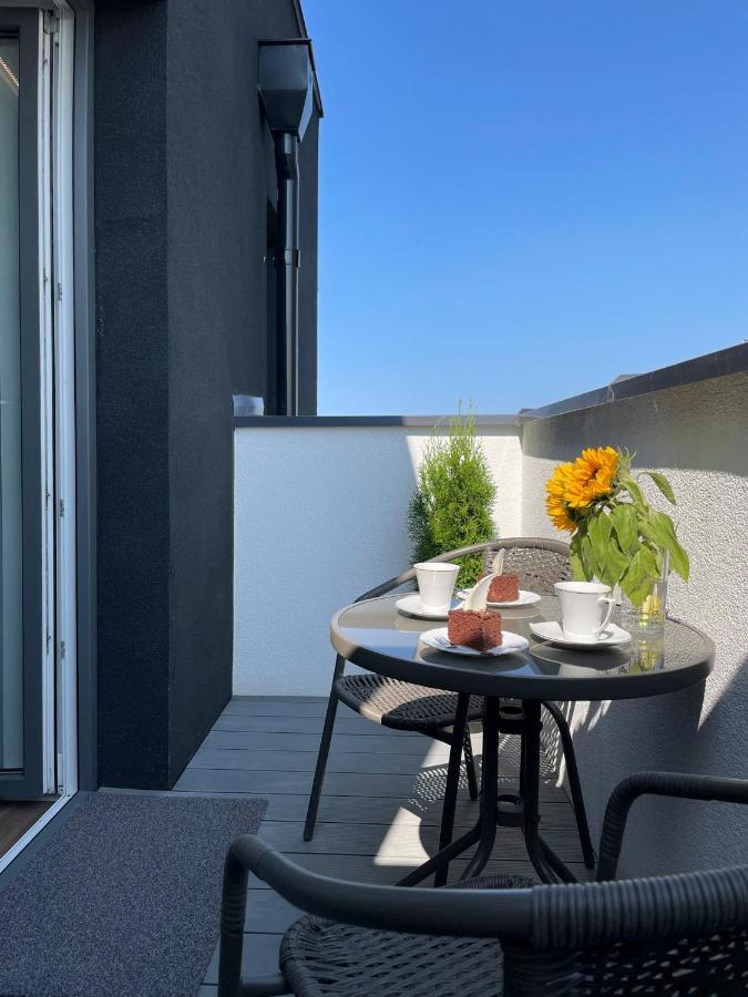 Apartamenty Morzeblizej 科沃布热格 外观 照片
